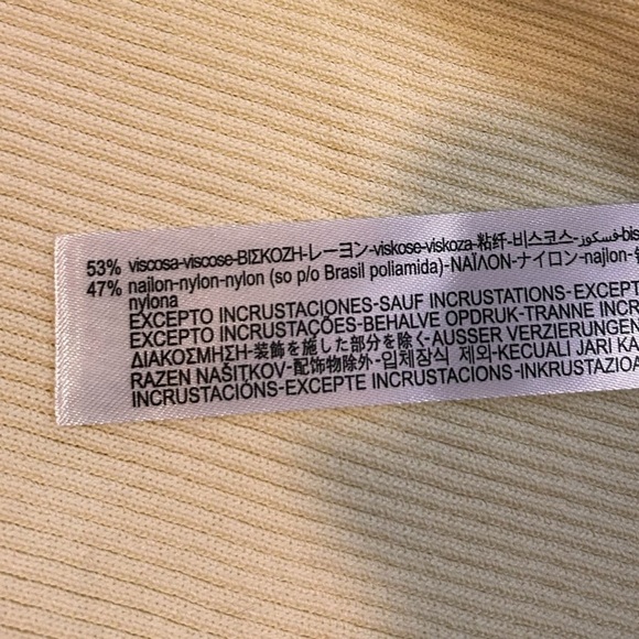 Zara Women's Pale Yellow Ribbed Tee With Pearl Embellished Neckline- Large - Picture 11 of 13